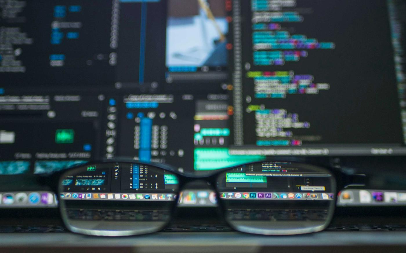 closeup photo of eyeglasses by Kevin Ku courtesy of Unsplash.